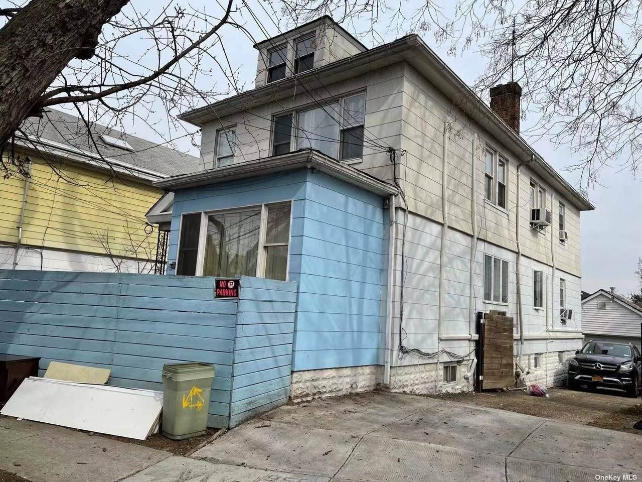 805 College Place - Photo 1