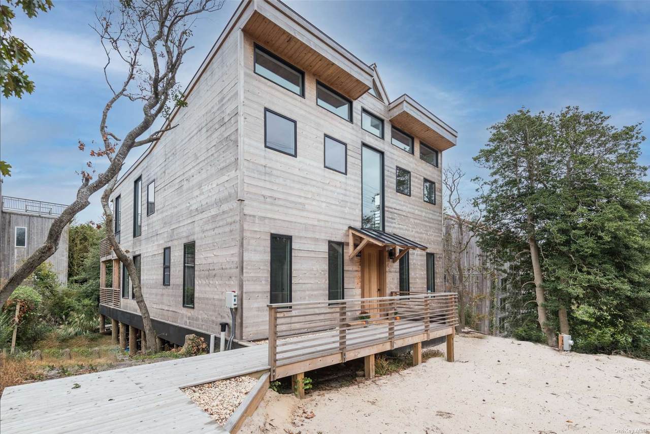 514 Fire Island Blvd - Photo 1