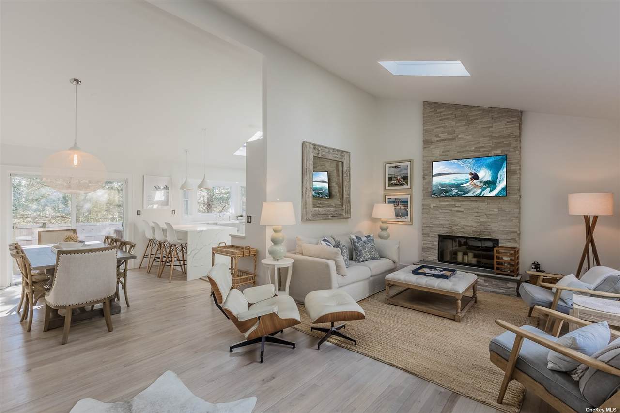 42 Oak Street - Photo 1