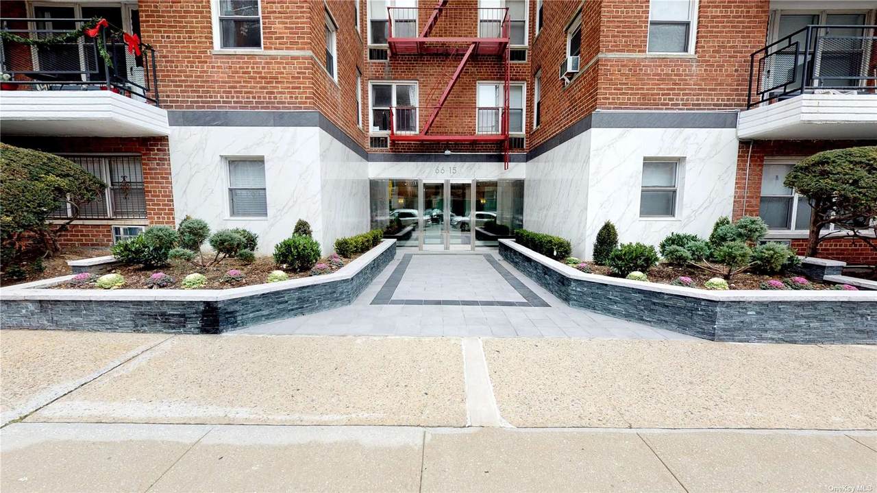 66-15 Thornton Place - Photo 1