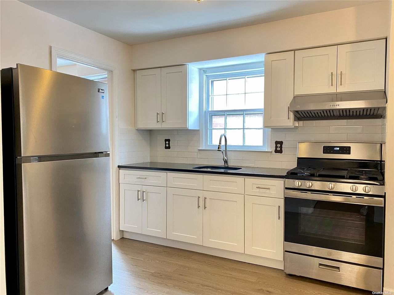 18-15 Clintonville Street - Photo 1