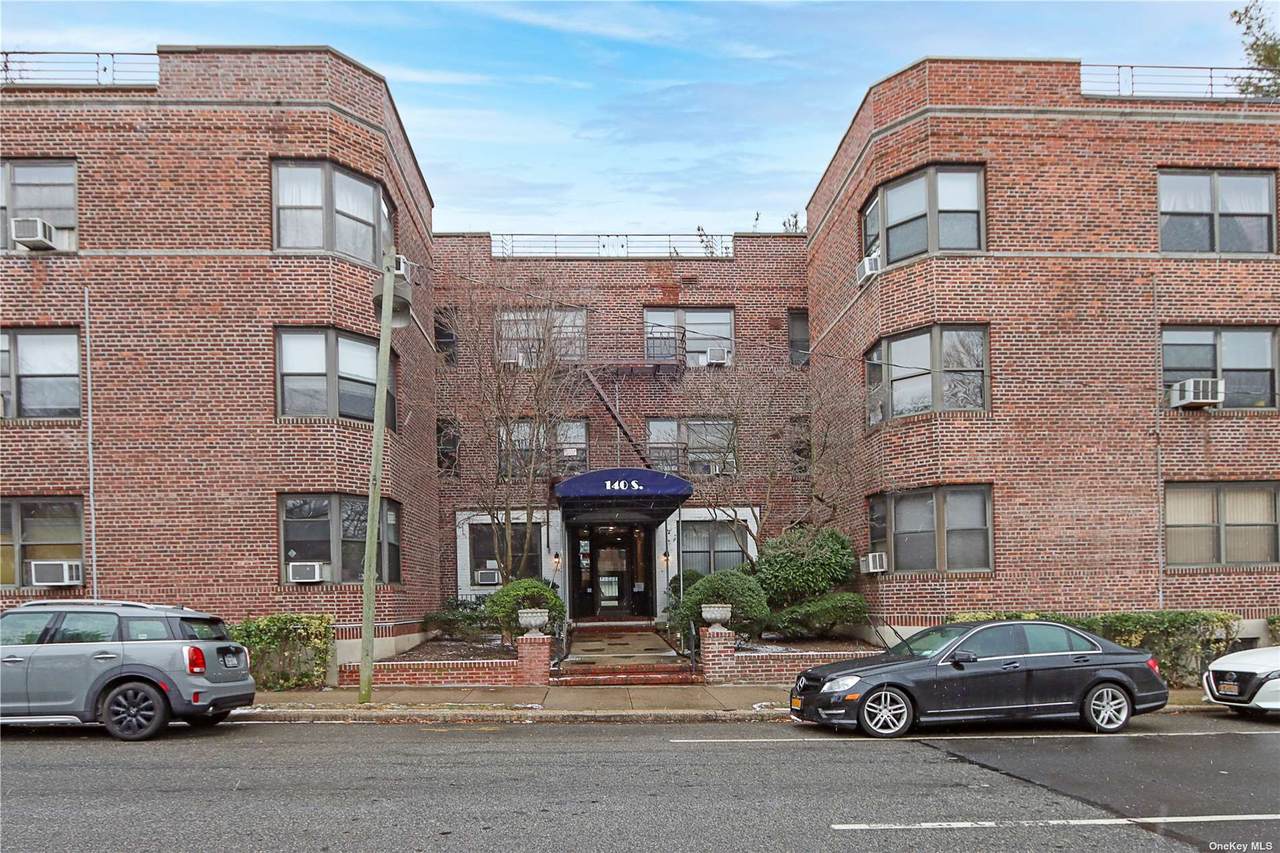 140 Middle Neck Road - Photo 1