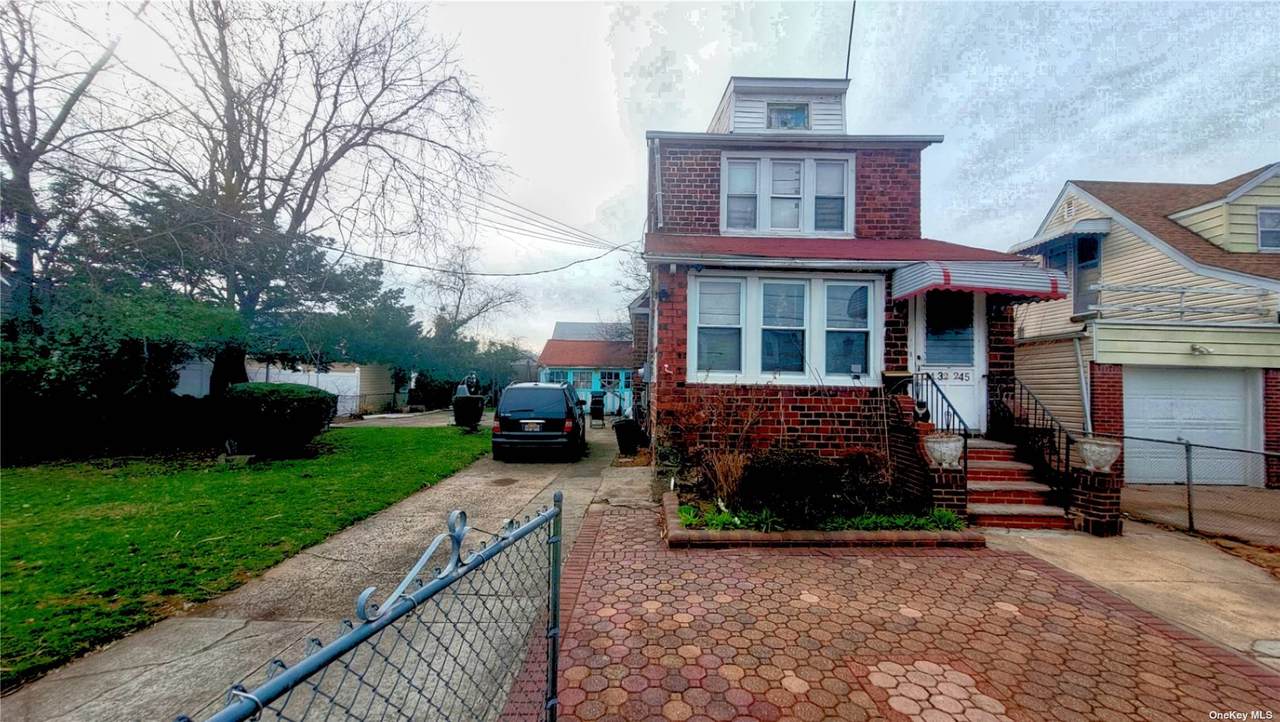 134-32 245th Street - Photo 1