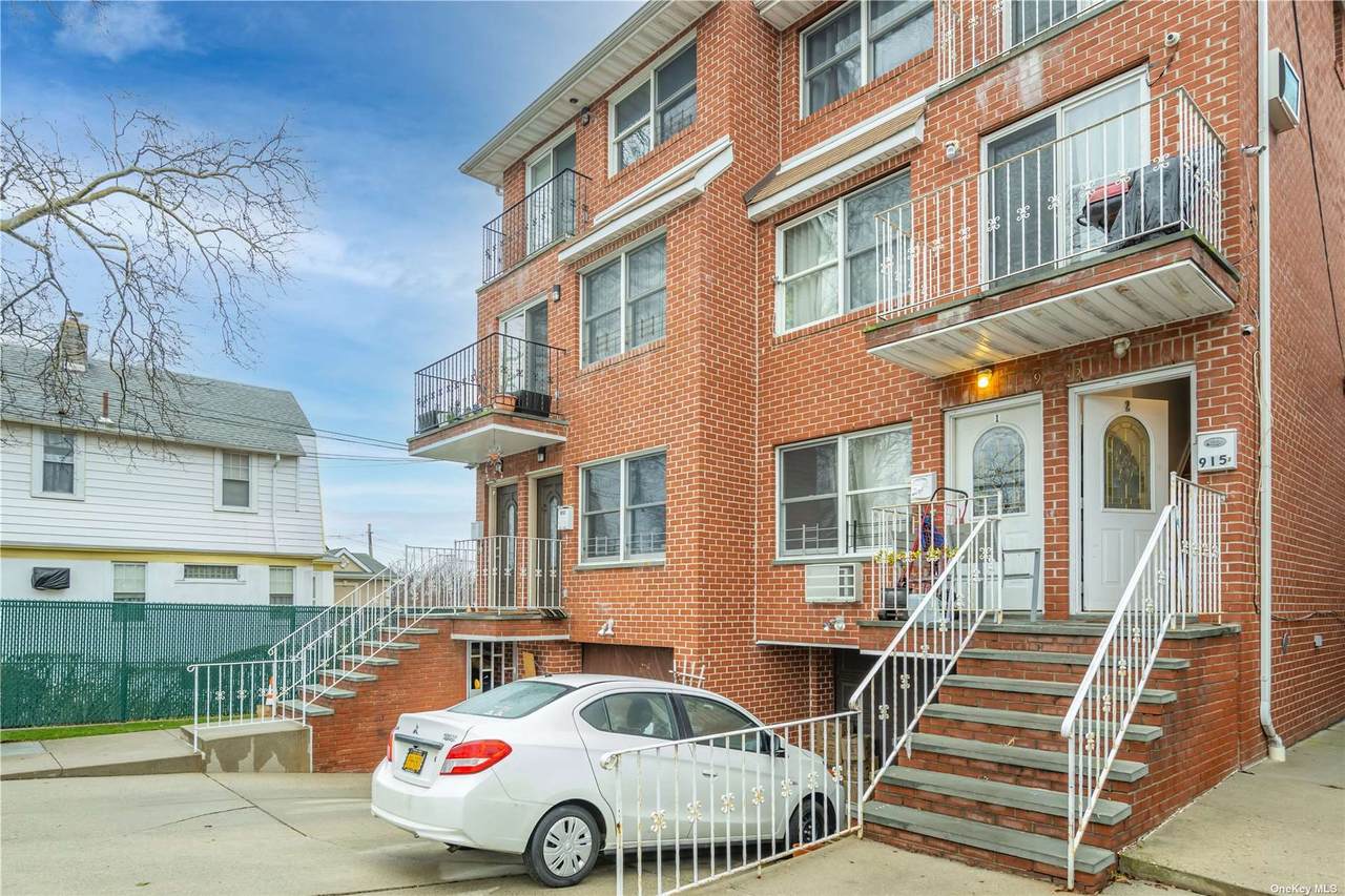 9-15 College Place - Photo 1