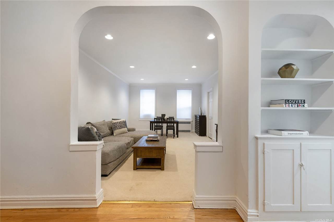 21 Barstow Road - Photo 1
