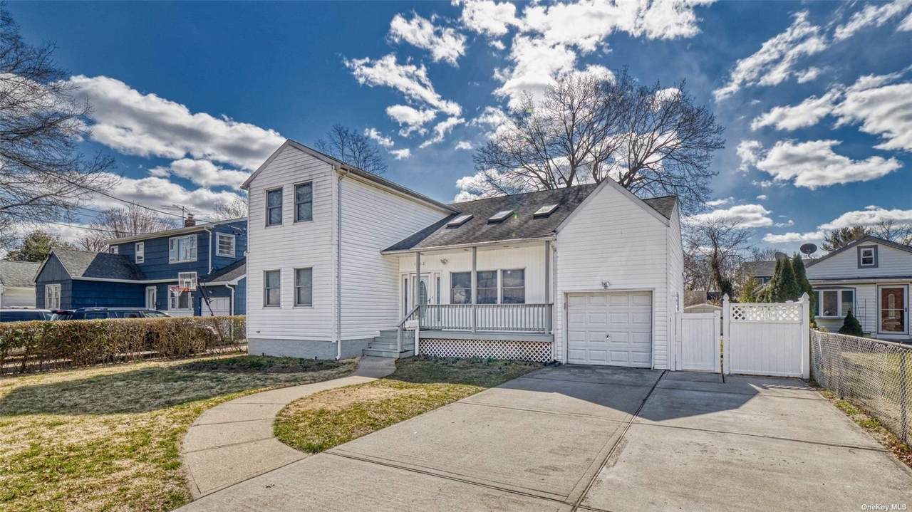 1312 Menard Street - Photo 1