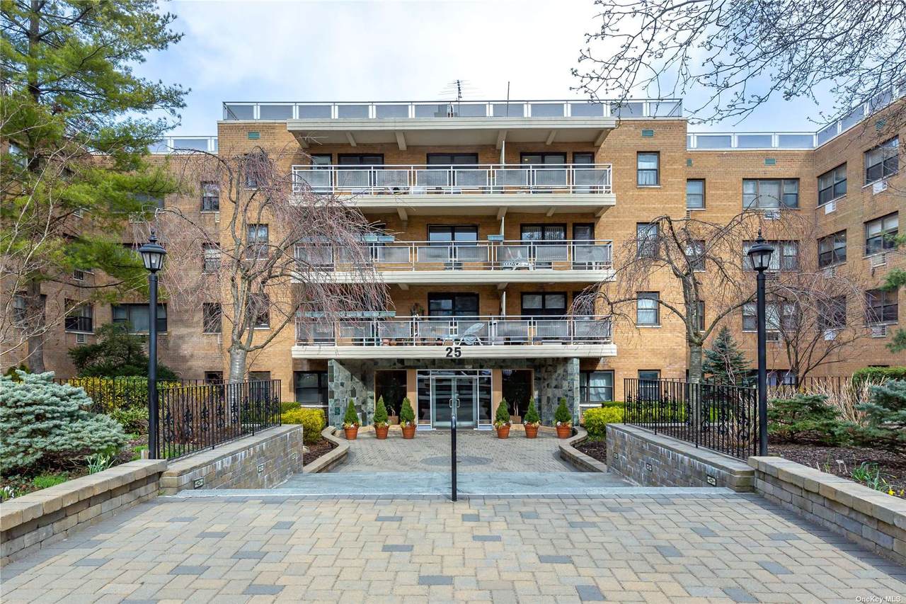 25 Park Place - Photo 1