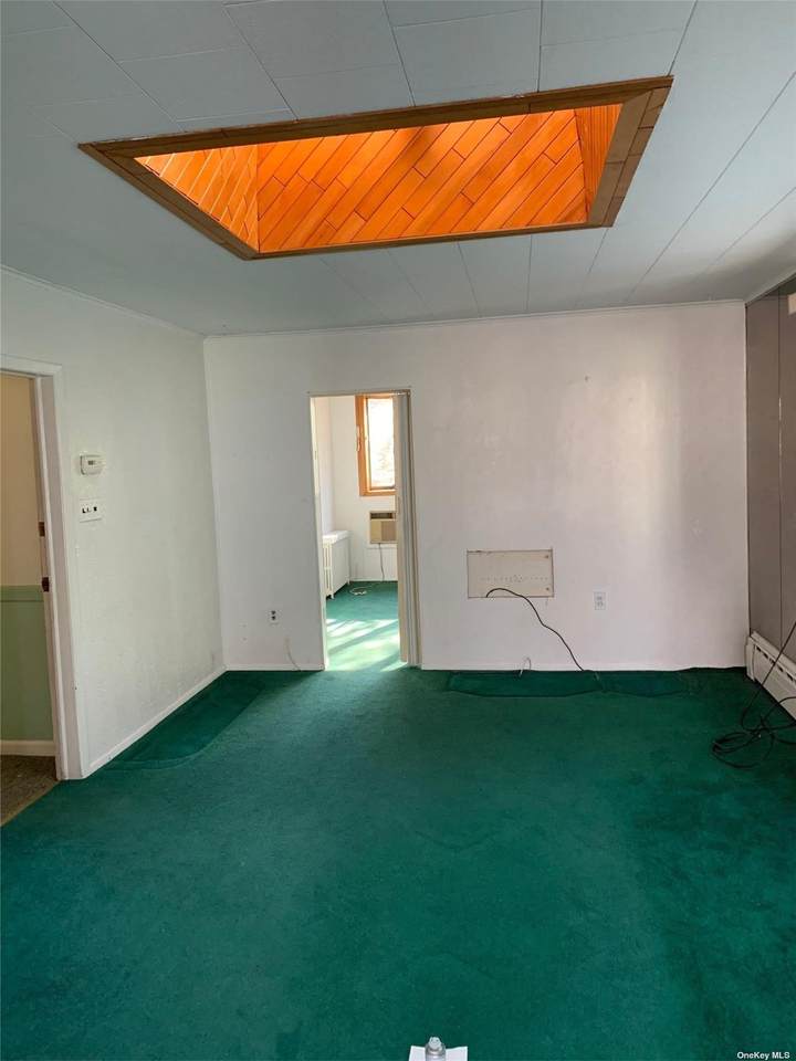 86-11 56 Ave - Photo 1