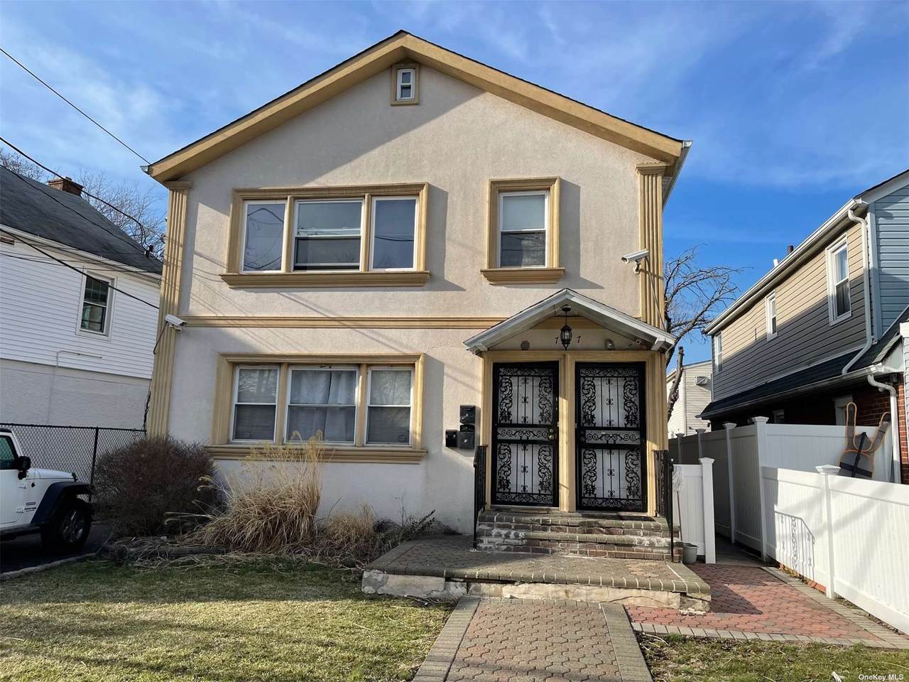 727 Front Street - Photo 1