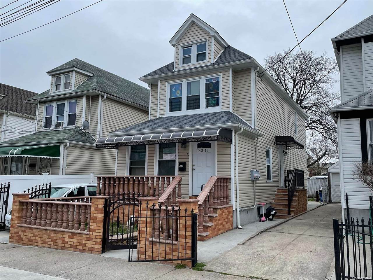 143-11 Ferndale Avenue - Photo 1