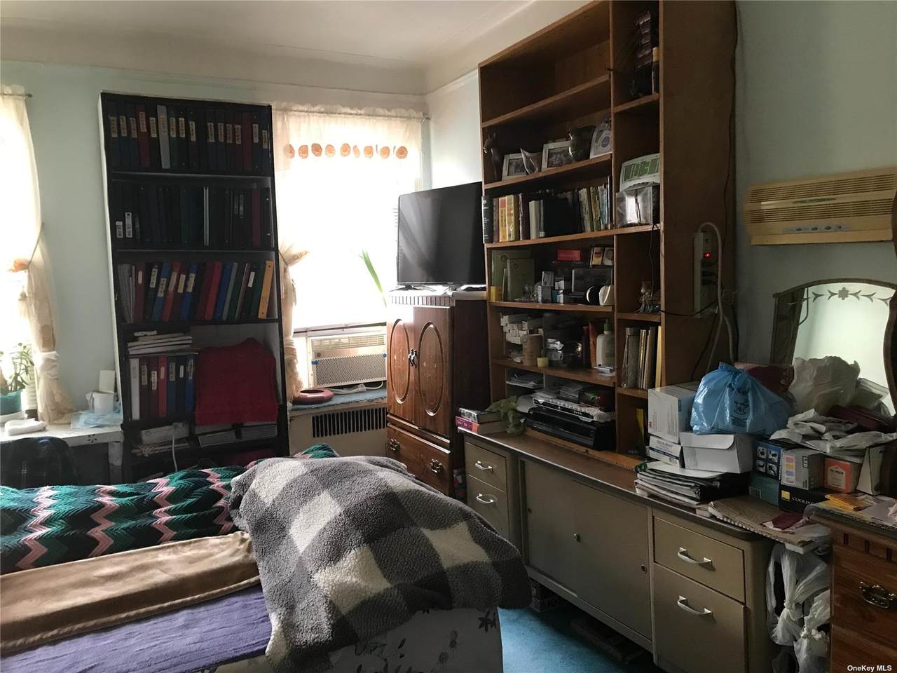 144-16 35 Avenue - Photo 1