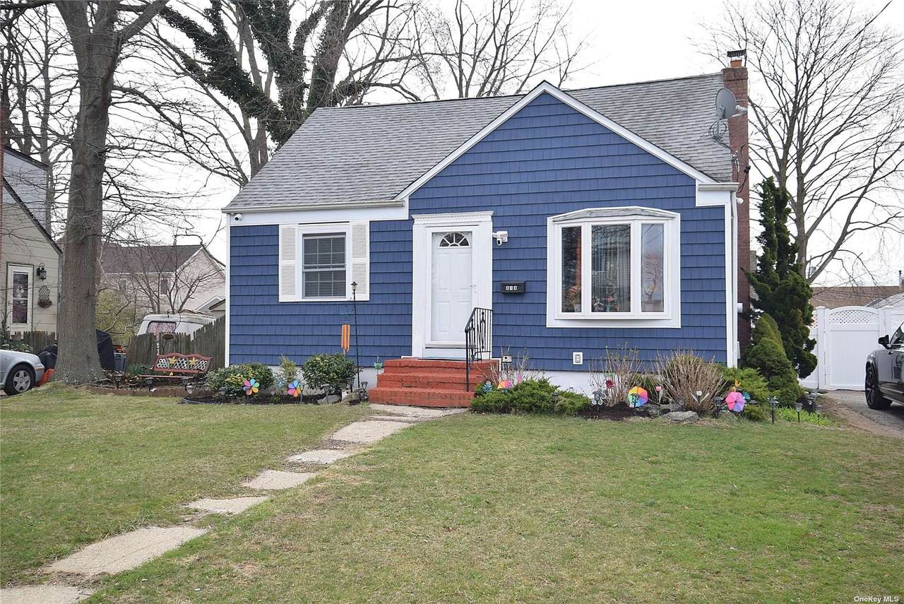 414 Brookside Court - Photo 1