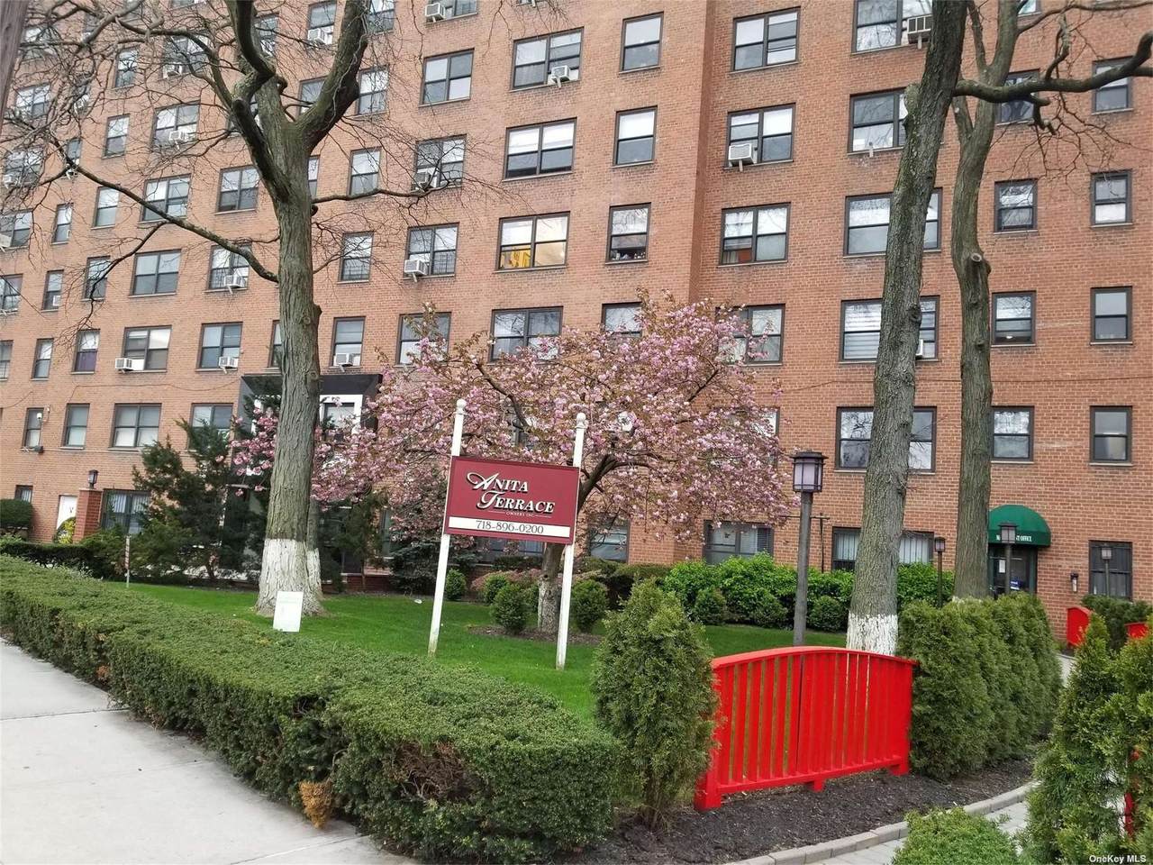 99-60 63 Road - Photo 1
