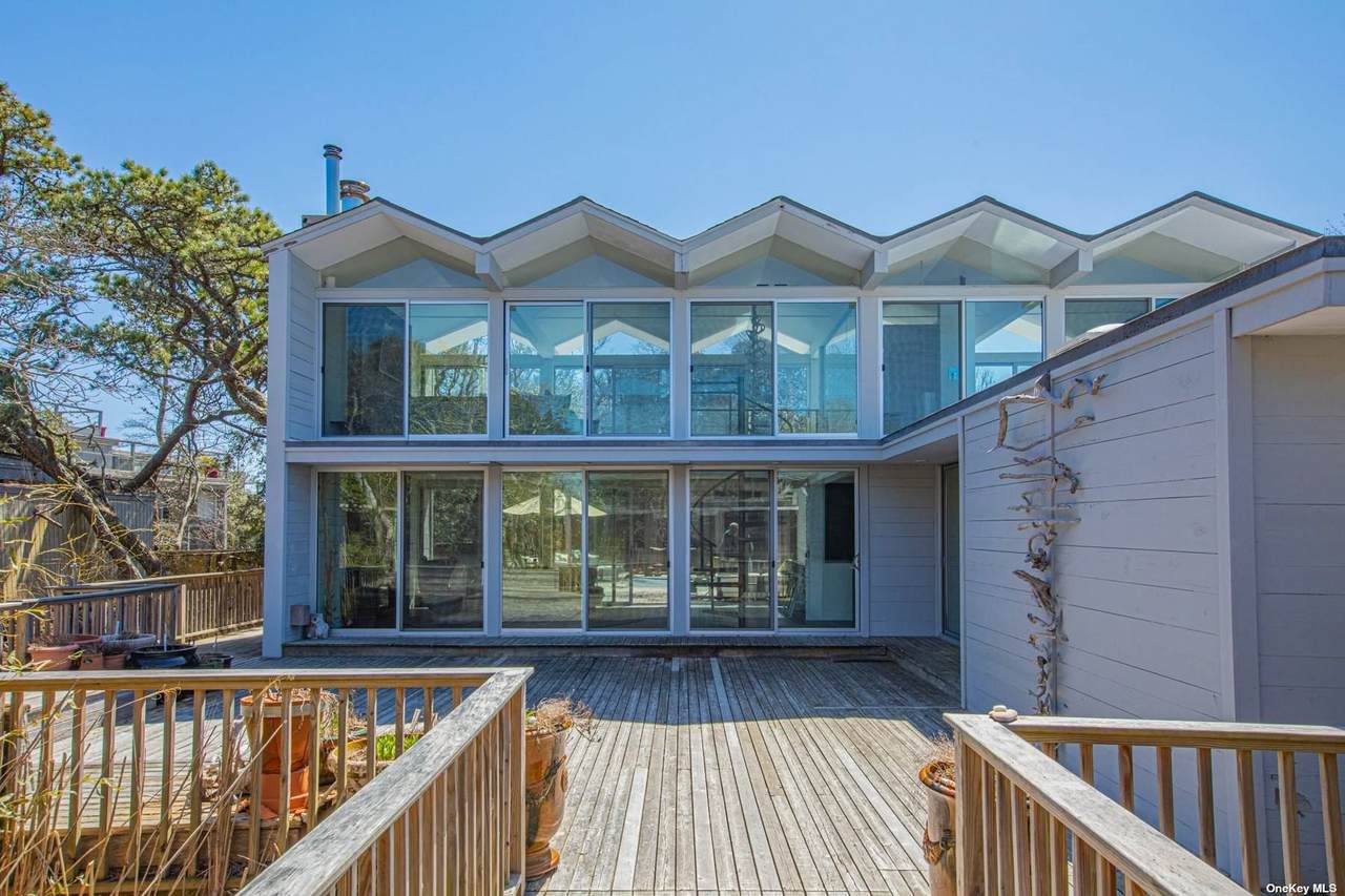 626 Shore Walk - Photo 1