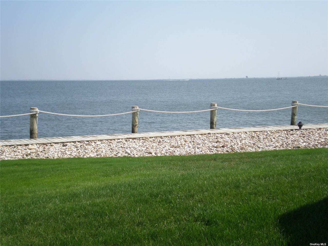 17 Captains Walk - Photo 1