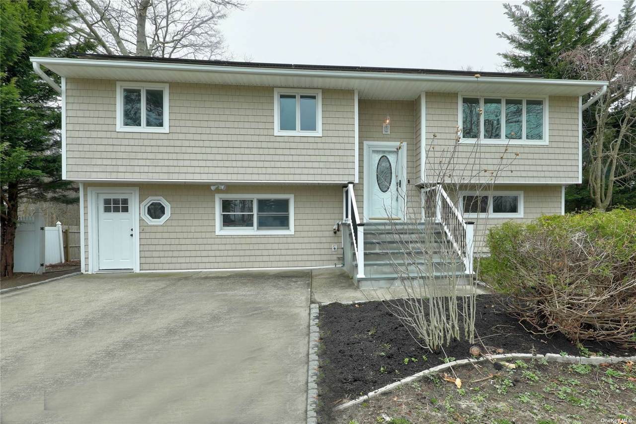 2389 Chestnut Avenue - Photo 1