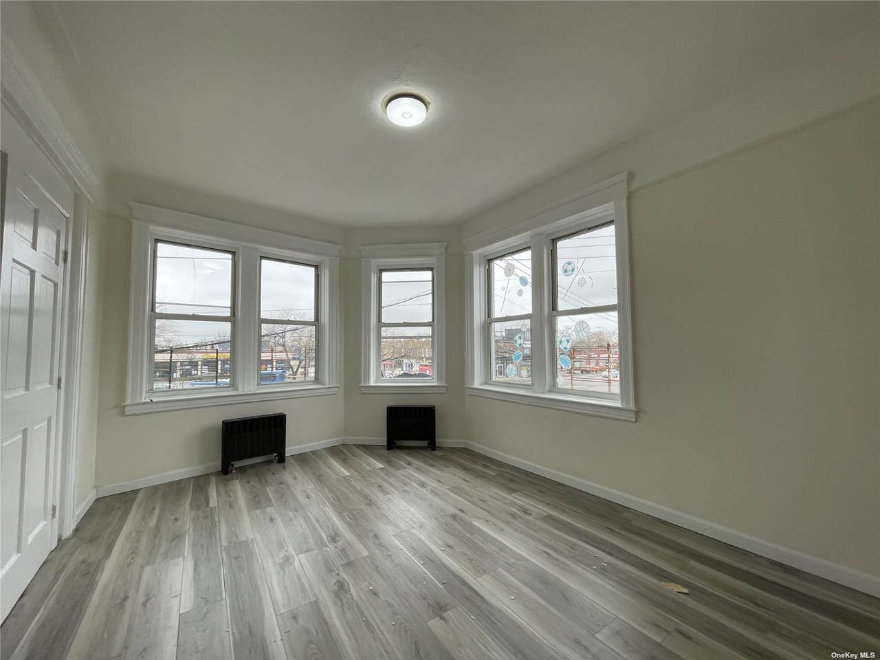 91 80 Street - Photo 1