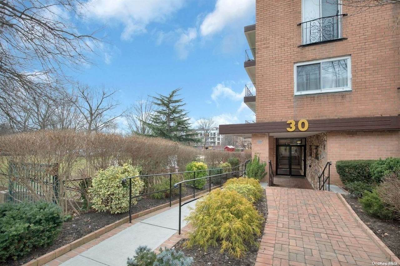 30 Barstow Road - Photo 1