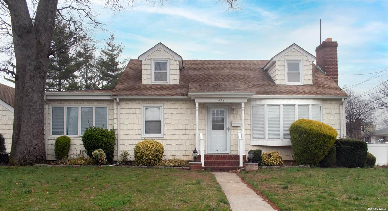 494 Silver Lane - Photo 1