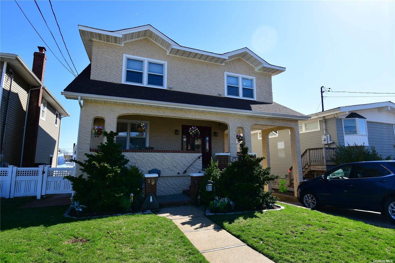 19 1st Street - Photo 1