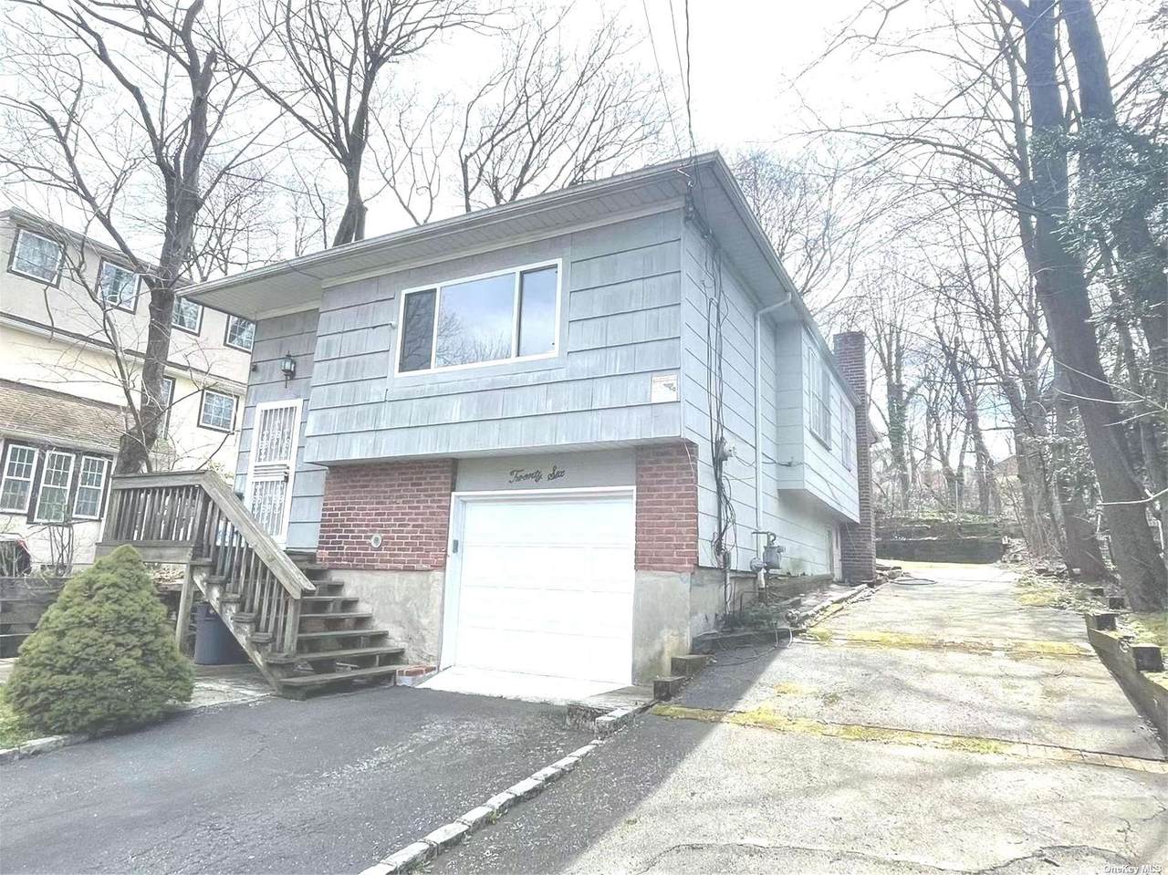 26 Van Nostrand Avenue - Photo 1