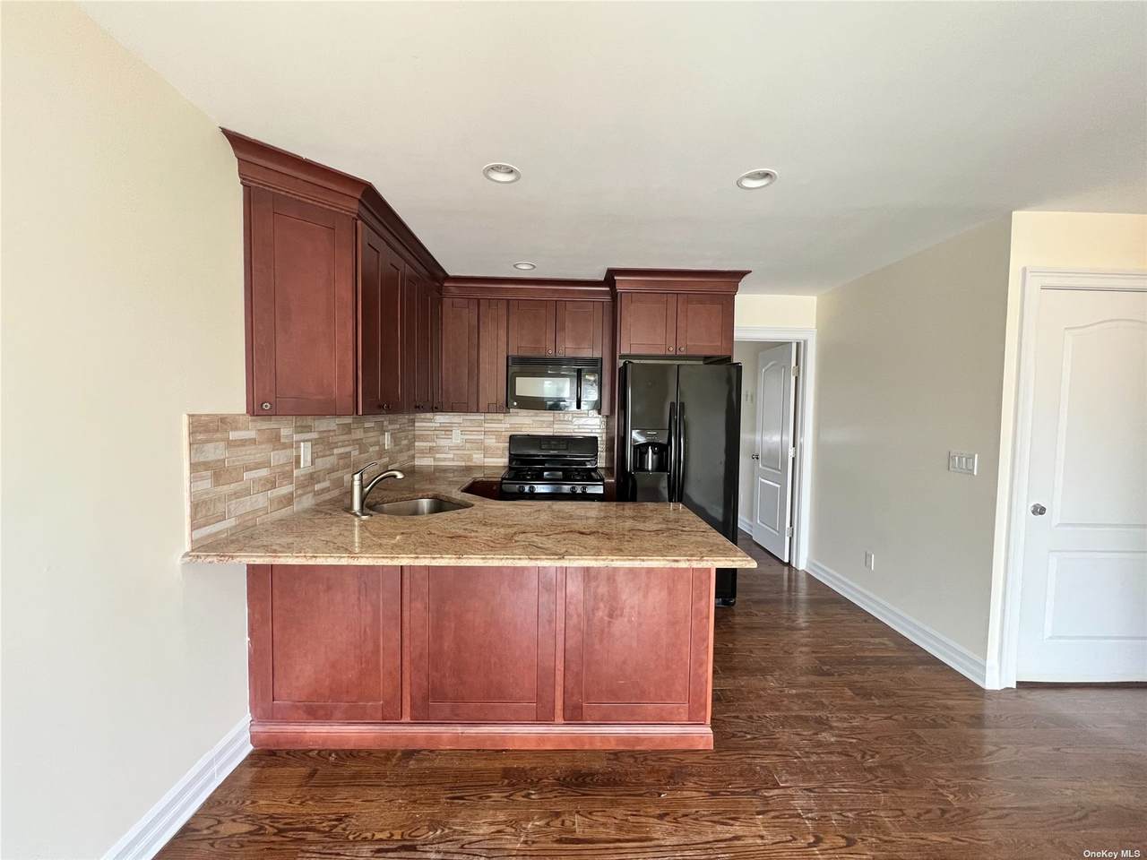 316 Kimberly - Photo 1