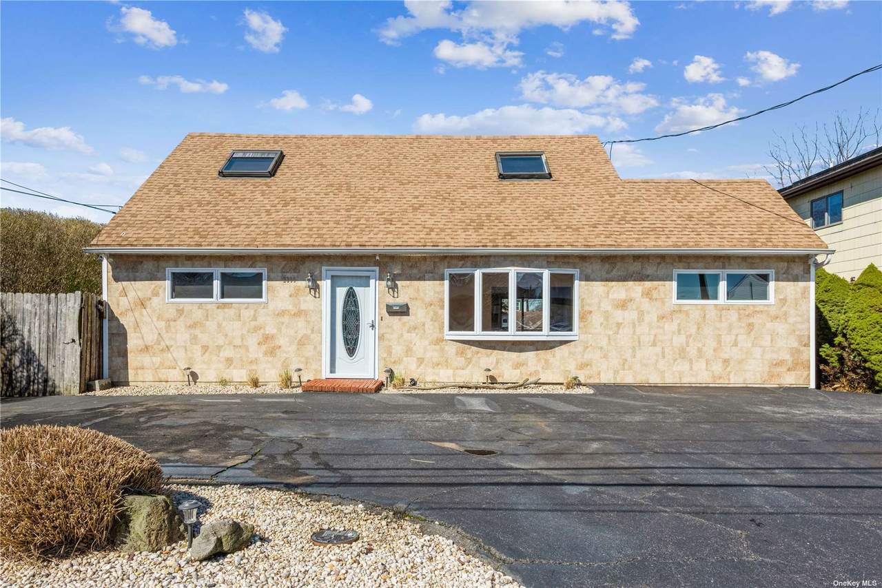 2300 Penatiquit Avenue - Photo 1
