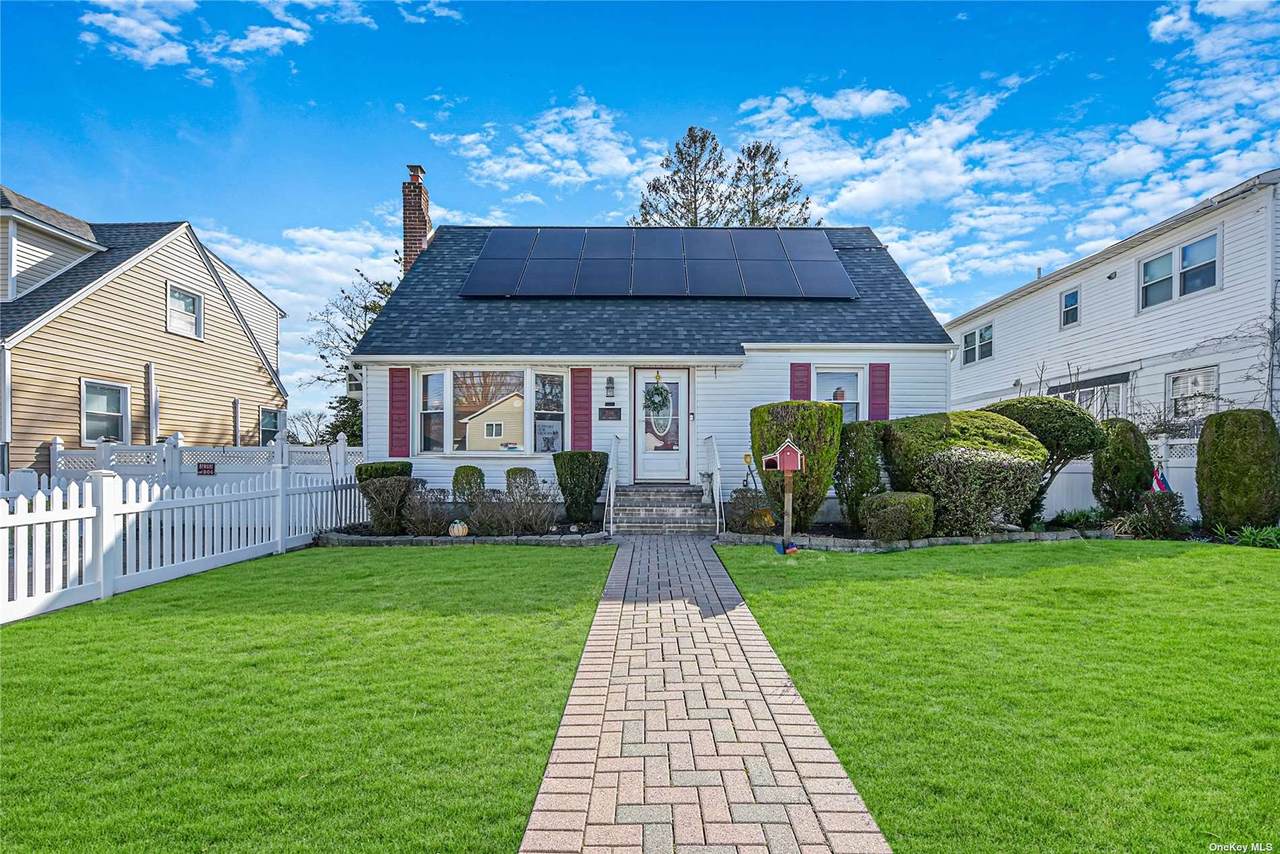 2096 7th Street - Photo 1
