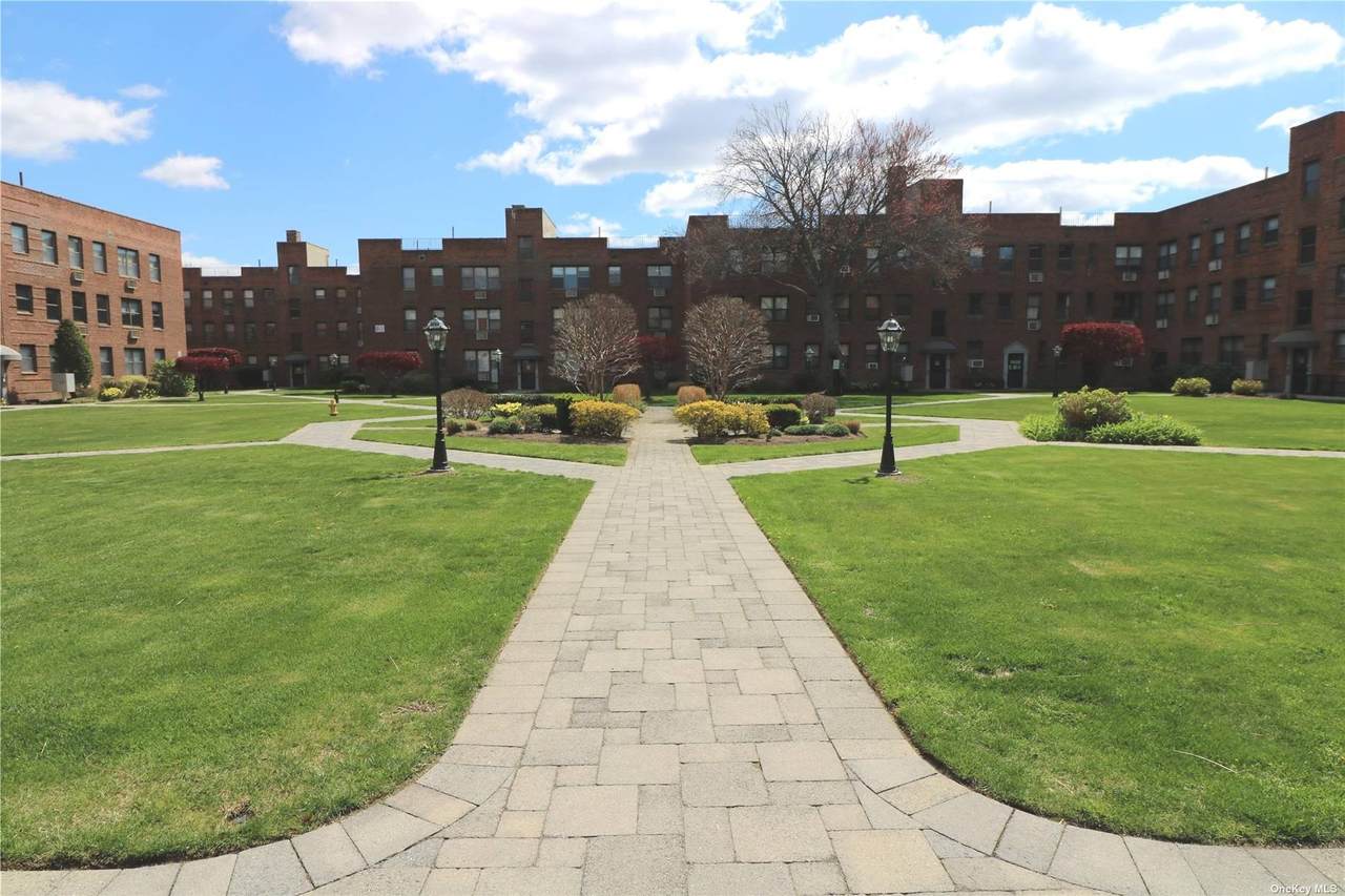 1 Jefferson Avenue - Photo 1