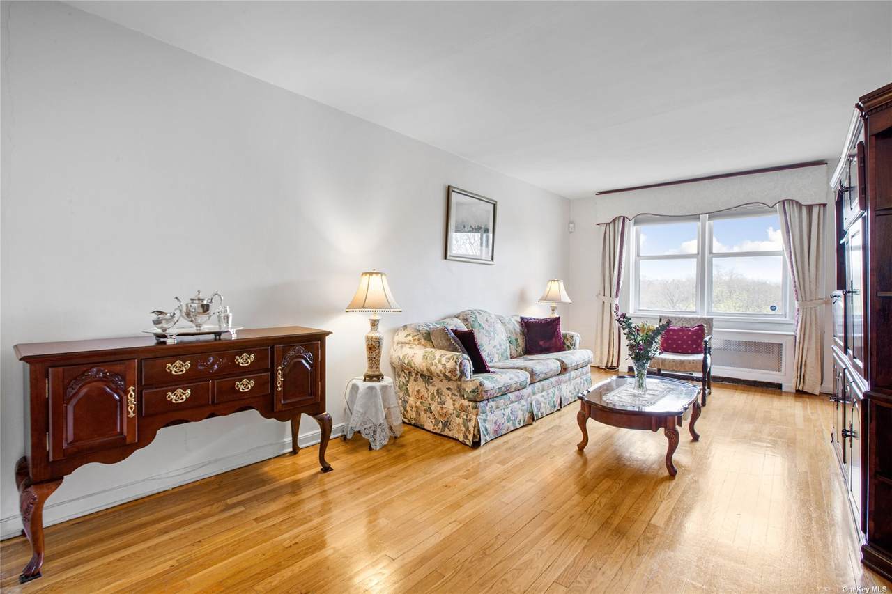 46-01 39th Avenue - Photo 1