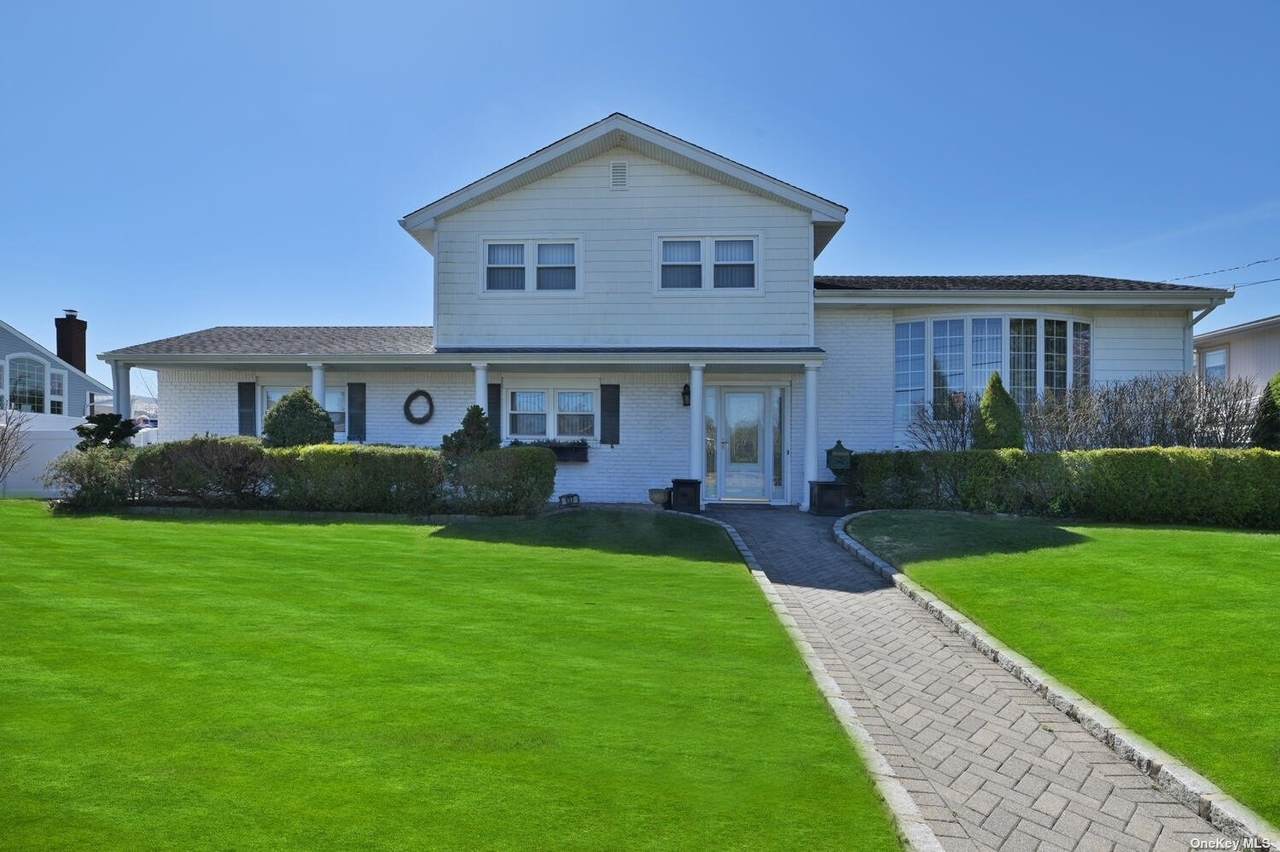 137 Thornwood Road - Photo 1