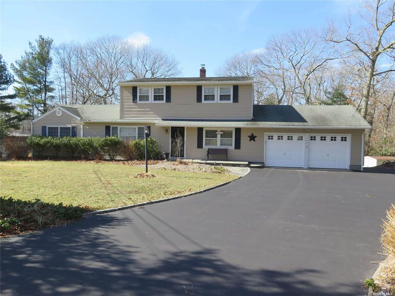 146 Middle Island Boulevard - Photo 1