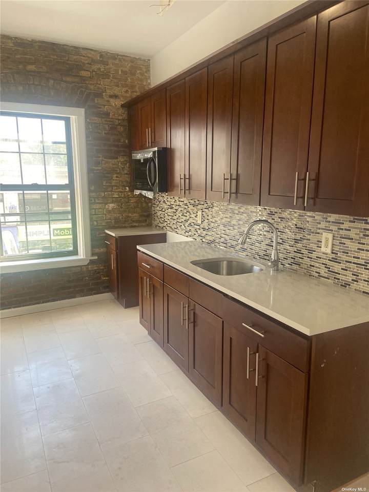930 Flatbush Avenue - Photo 1