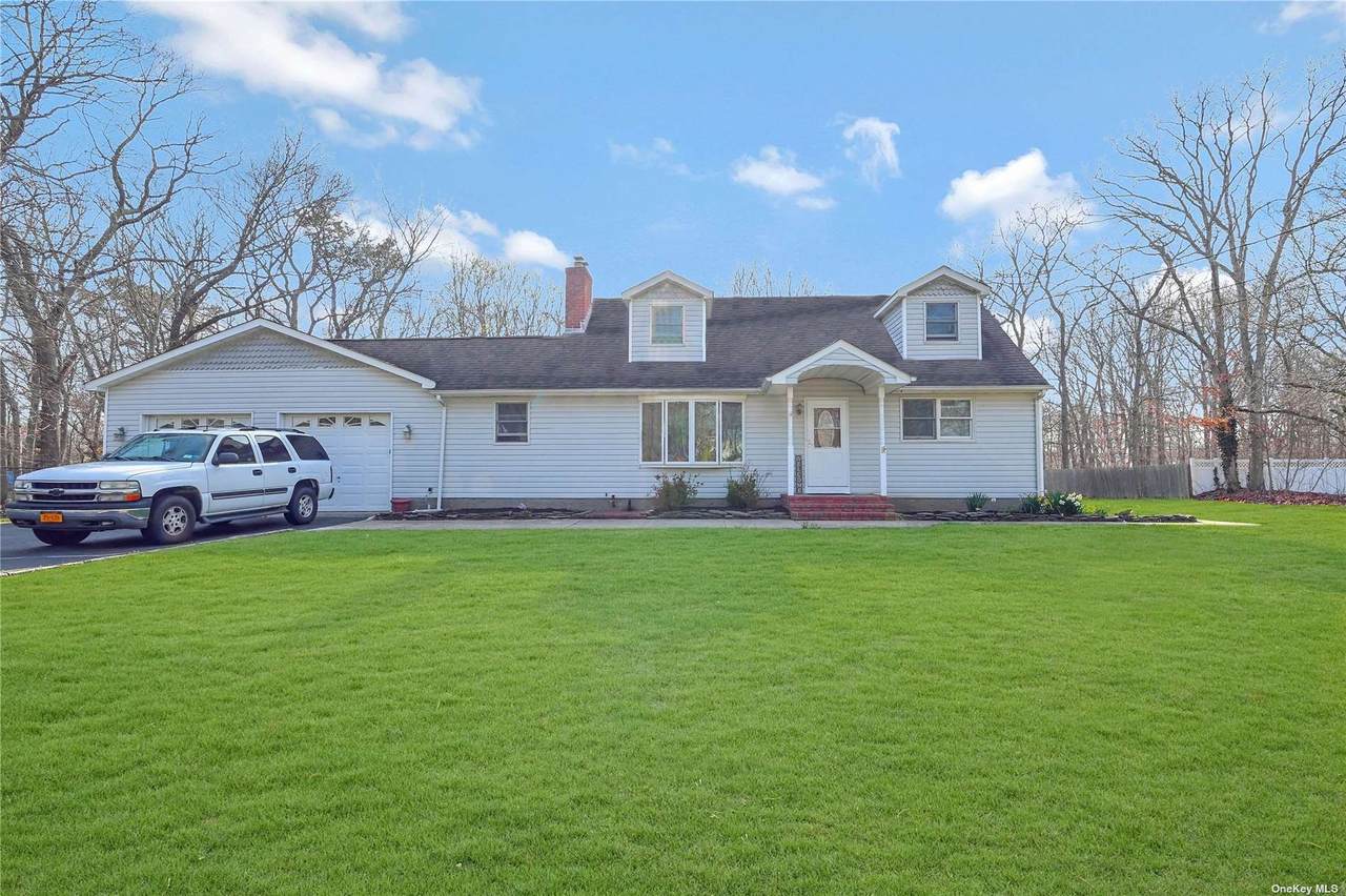 44 Radio Avenue - Photo 1