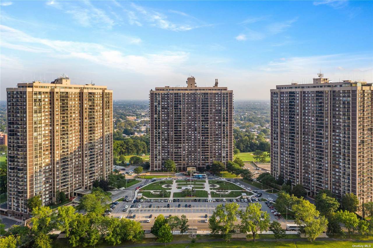 26910 Grand Central Parkway - Photo 1