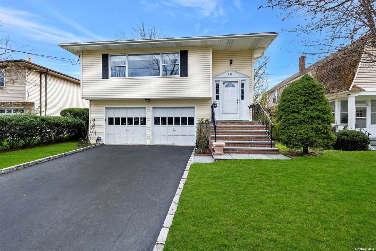 215 Oyster Bay Road - Photo 1