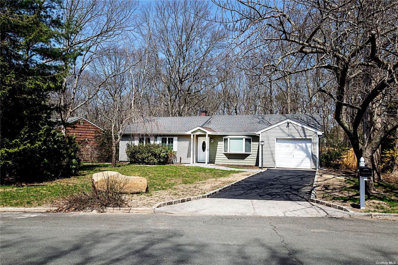 48 Marc Drive - Photo 1
