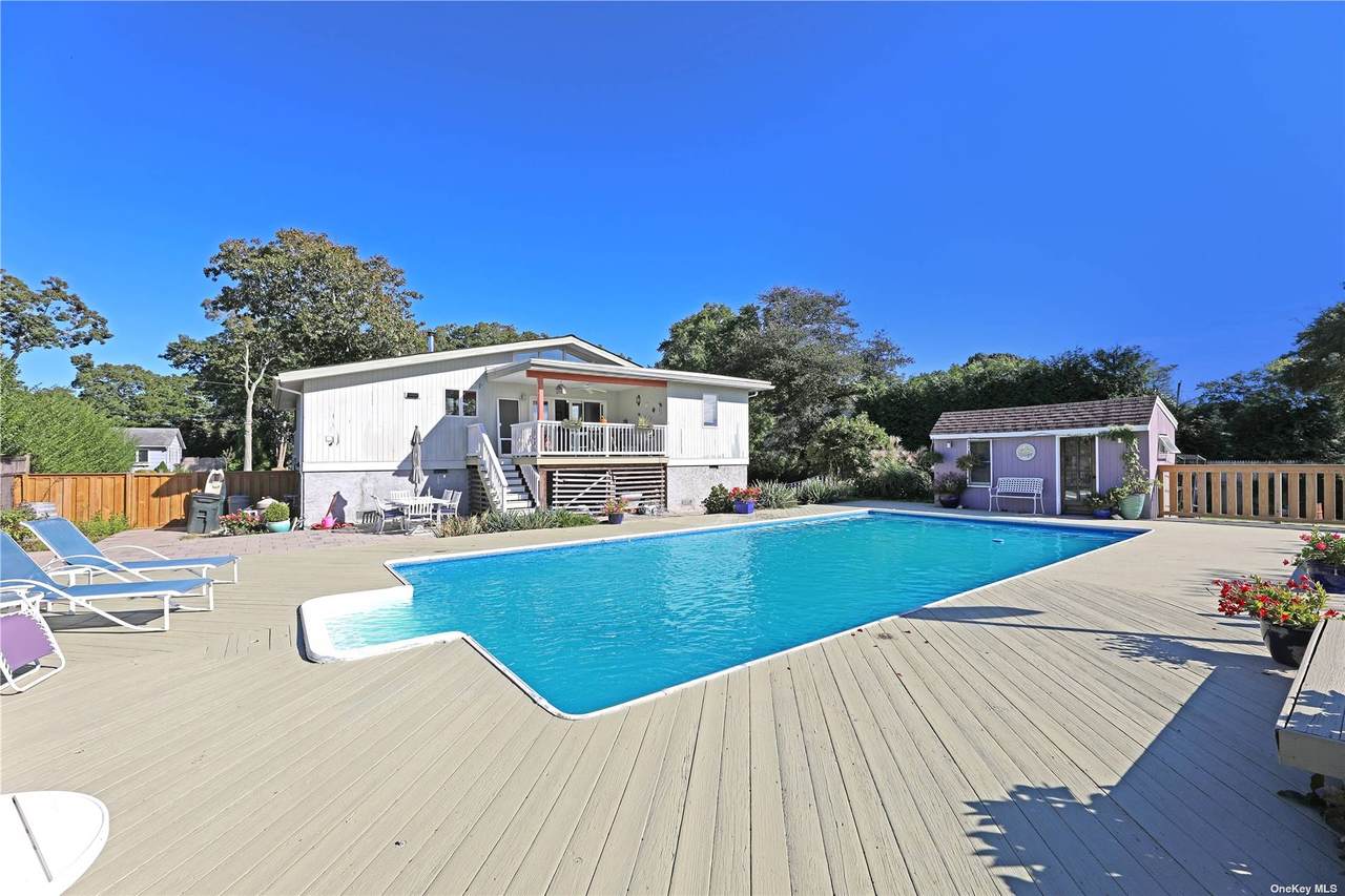 28 Landing Lane - Photo 1