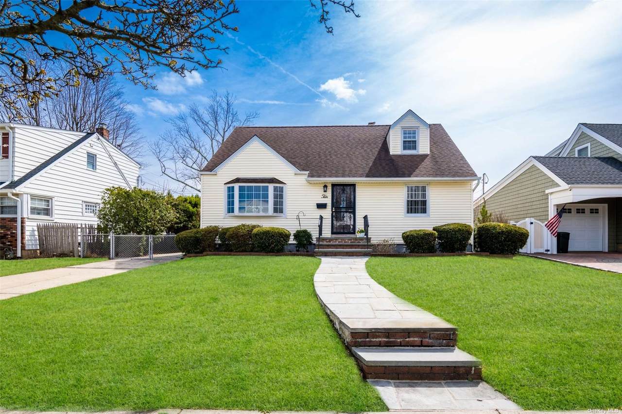 10 Lea Place - Photo 1
