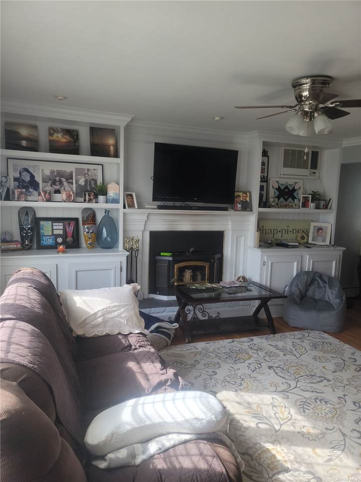 44 Bailey Avenue - Photo 1