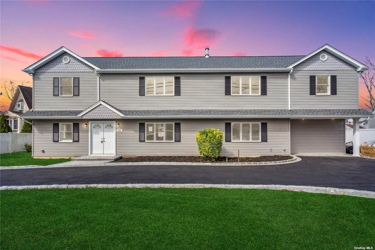 492 Gardiners Avenue - Photo 1