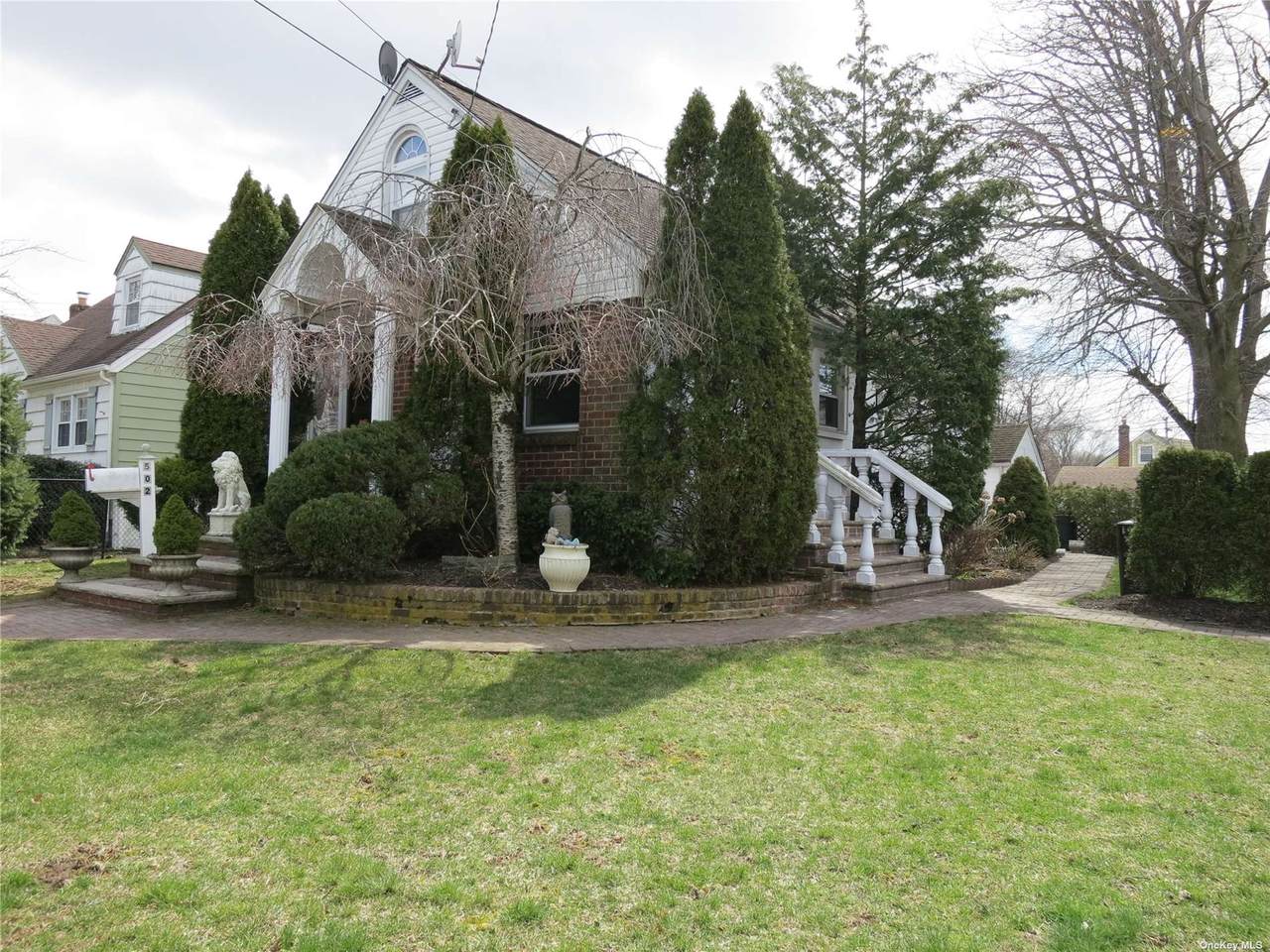 502 Birch Street - Photo 1