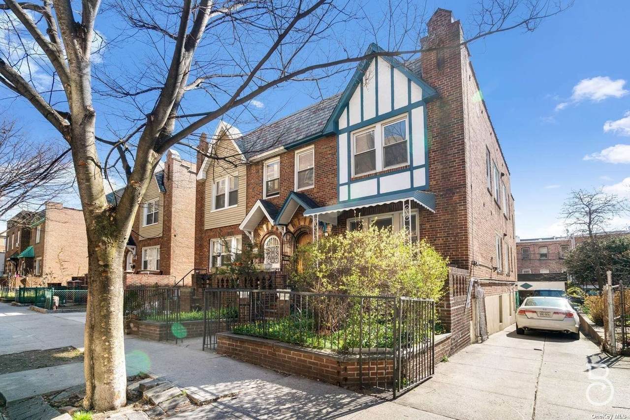 48-23 44th Street - Photo 1