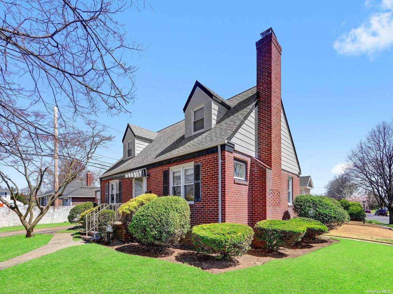 182 Sylvia Lane - Photo 1