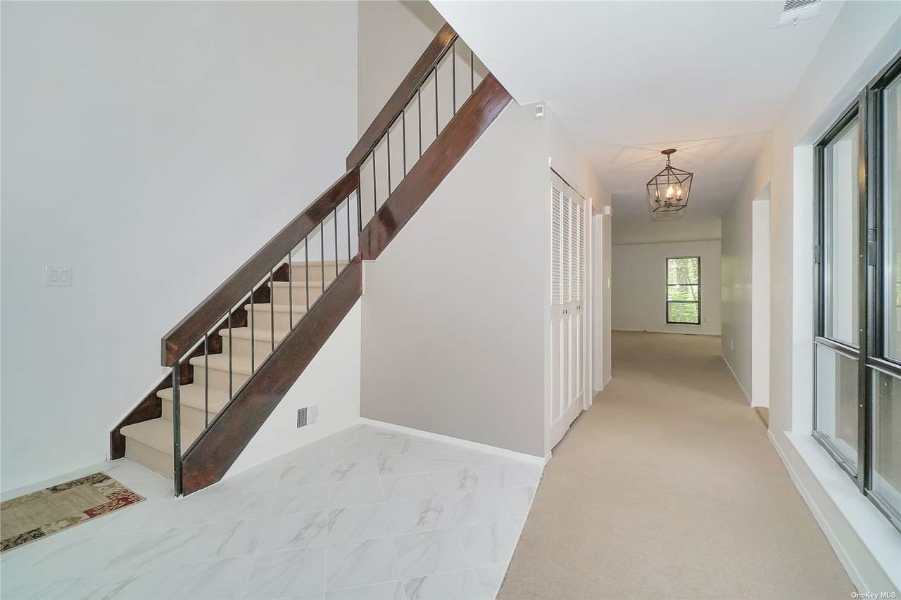 277 Vista Drive - Photo 1