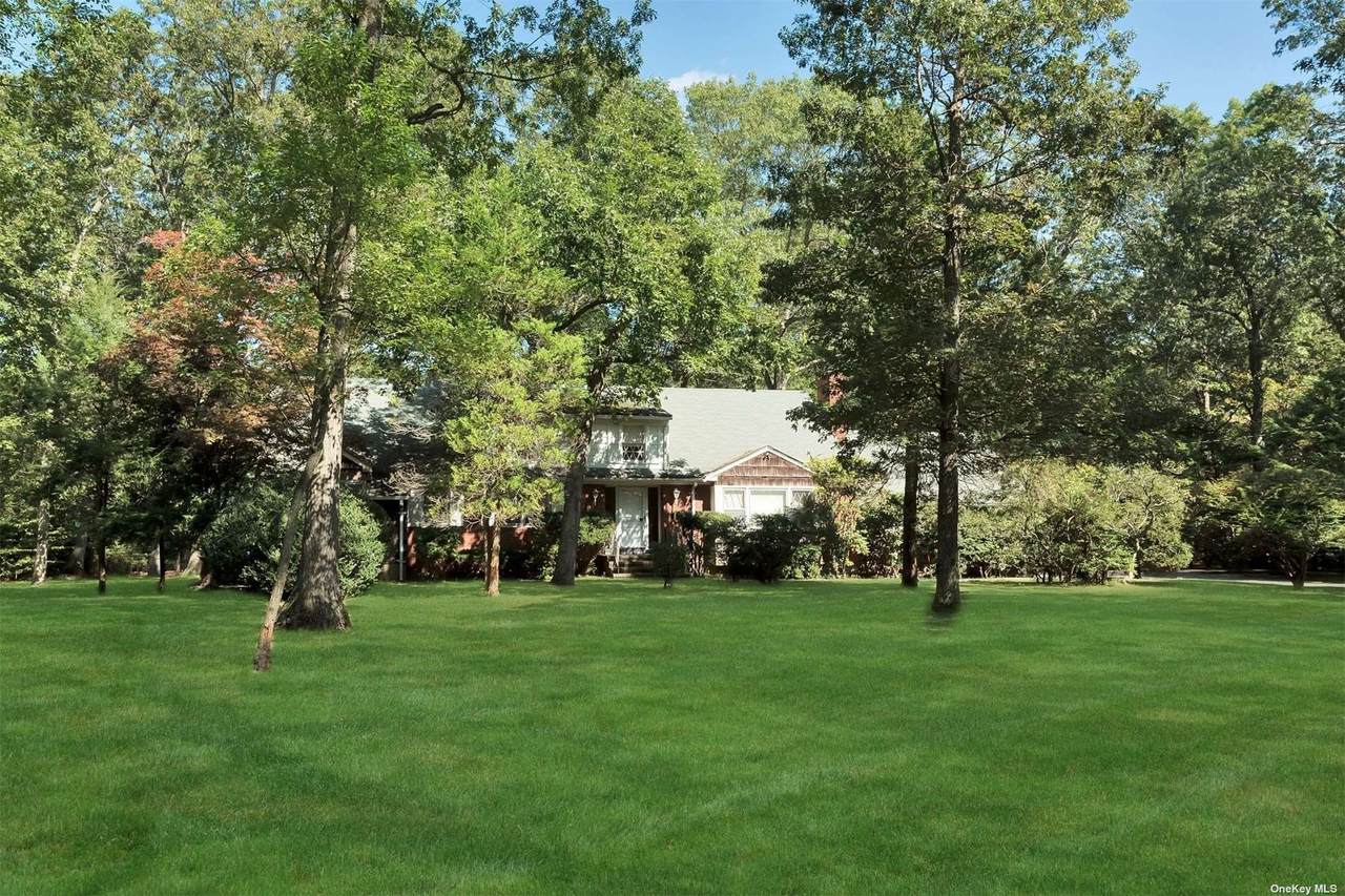 1946 Vincent Lane - Photo 1