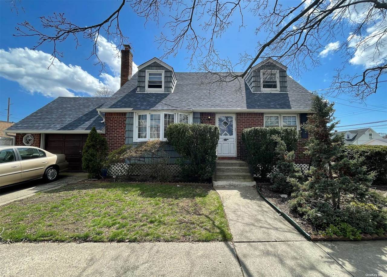 36 Mineola Avenue - Photo 1