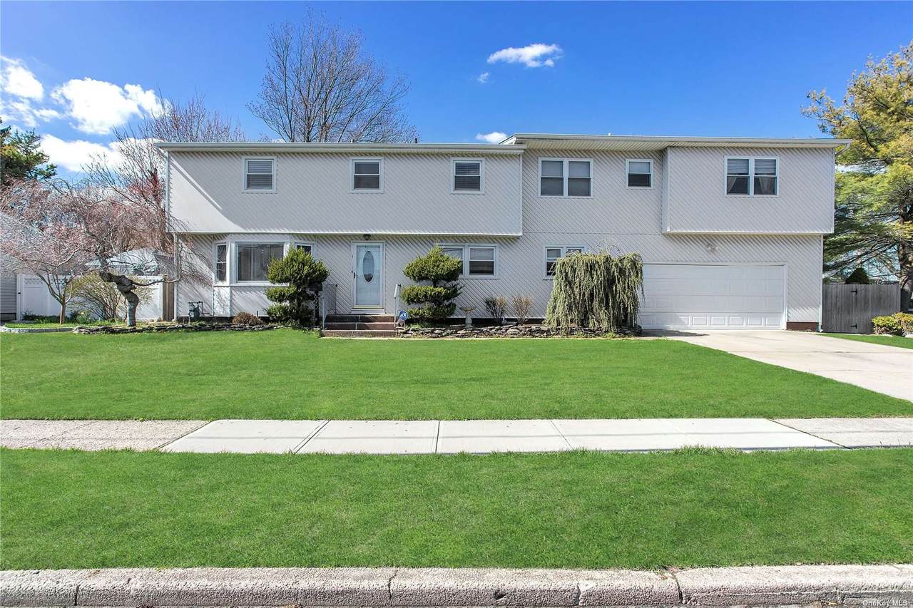 690 Everdell Avenue - Photo 1