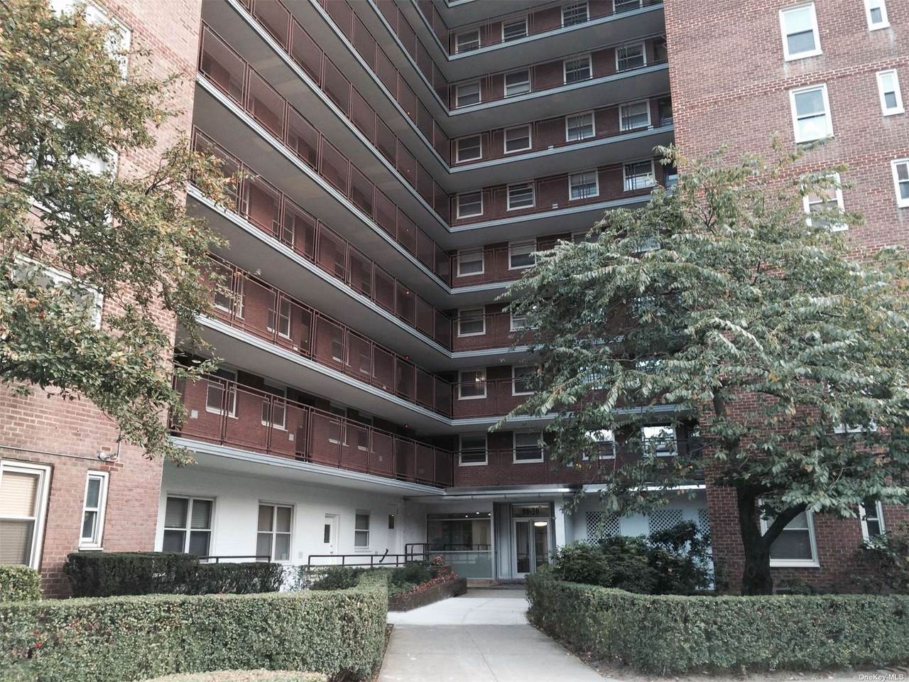 98-20 62 Drive - Photo 1