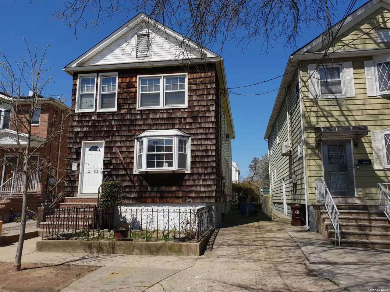 121-53 6th Avenue - Photo 1